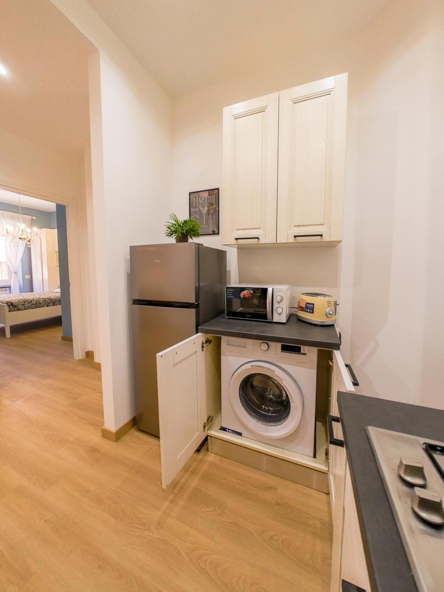Chic Modern 2-Bedroom Near Metro Rom Exterior foto